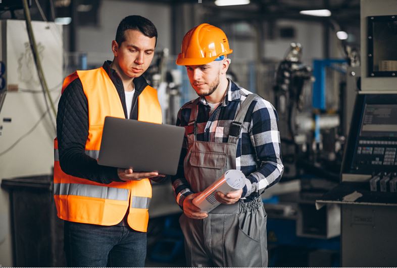 Proficircle | Industrial workers using digital solutions